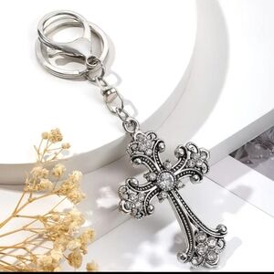 🆕️✝️ CLEAR RHINESTONED CROSS BAG CHARM KEY CHAIN ✝️